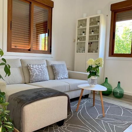 شقة A Casa Vermella Con Jardin A 10 Minutos De Santiago De Compostela Ortono المظهر الخارجي الصورة