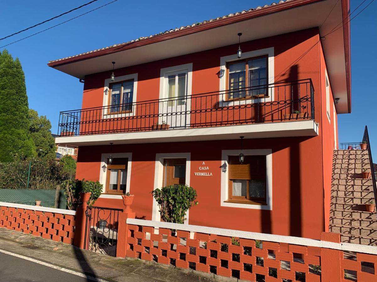 شقة A Casa Vermella Con Jardin A 10 Minutos De Santiago De Compostela Ortono المظهر الخارجي الصورة